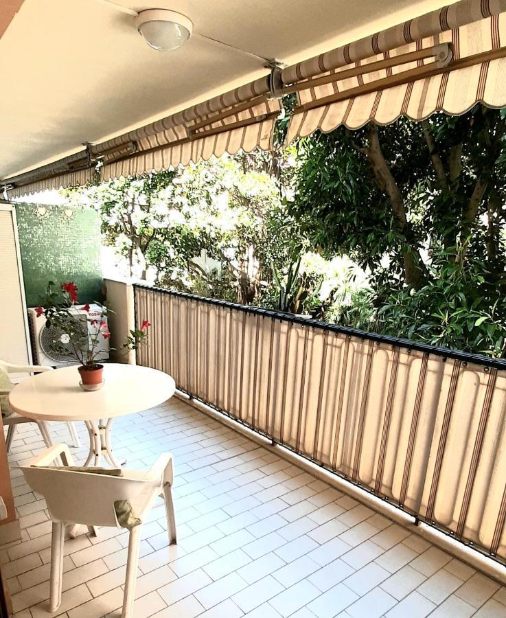 Le Golf Apartment Ментона Екстериор снимка